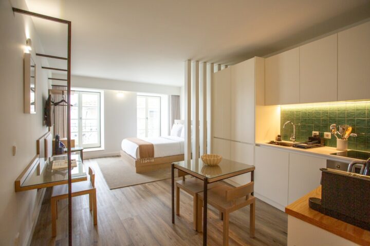 Studio Apartment Design: Zoning One Room Well