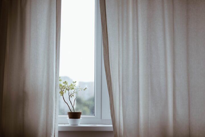 Curtains vs Blinds: Which to Choose for Your Home