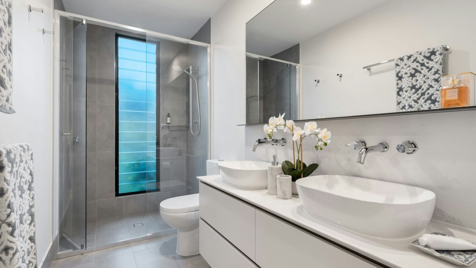 A newly renovated tiled bathroom