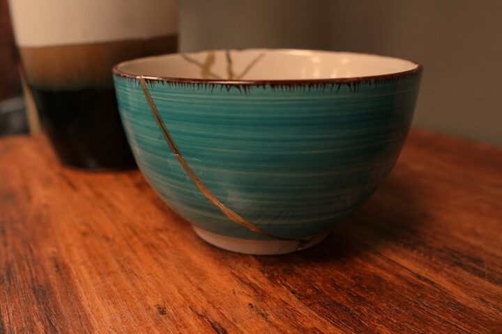 Kintsugi: The Japanese Art of Repairing with Gold