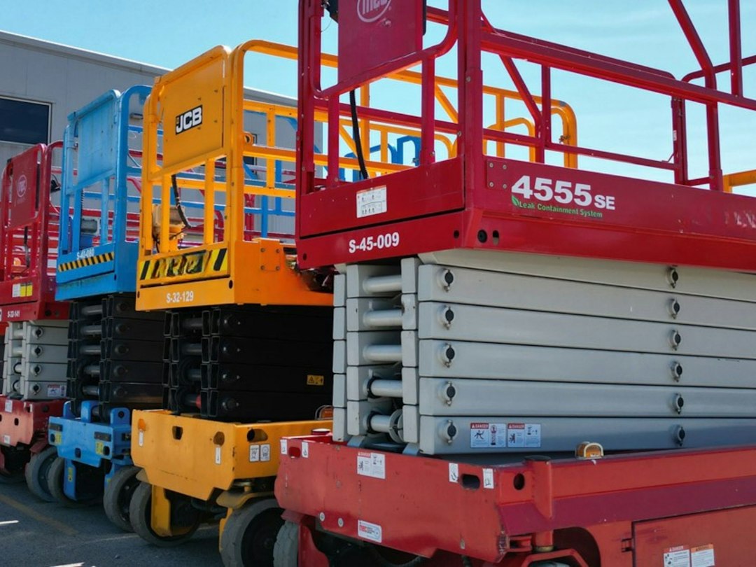 Scissor Lift Explained: How It Works and Safe Use on Site