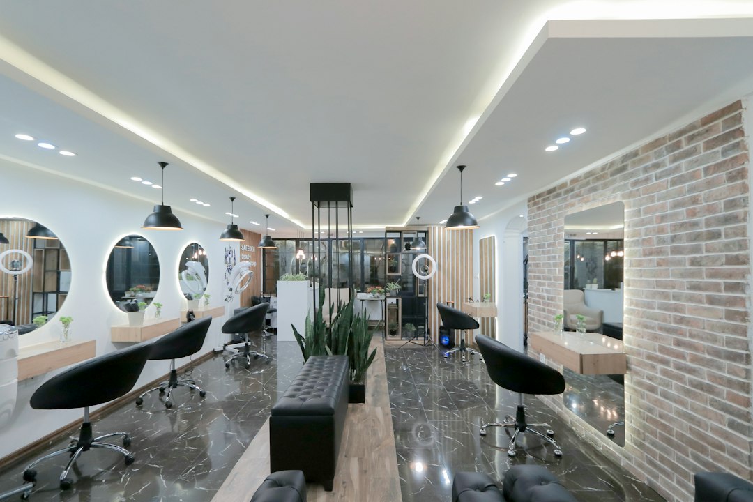 Hair Salon Decoration and Layout: A Services-First Guide